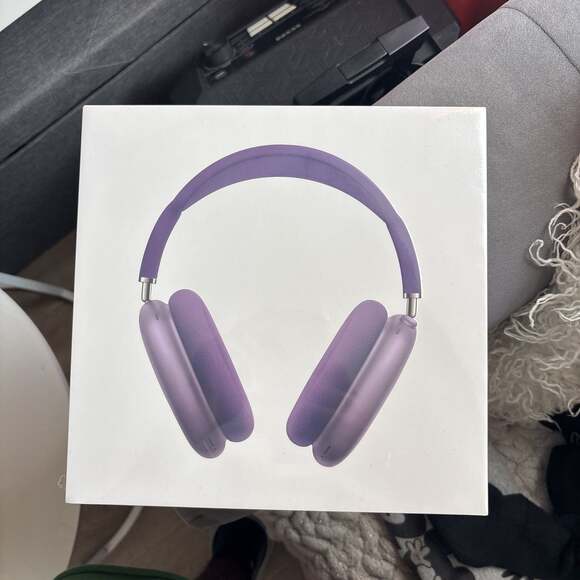 Apple AirPods Max Wireless Over-Ear Headphones, Purple - Picture 1 of 4